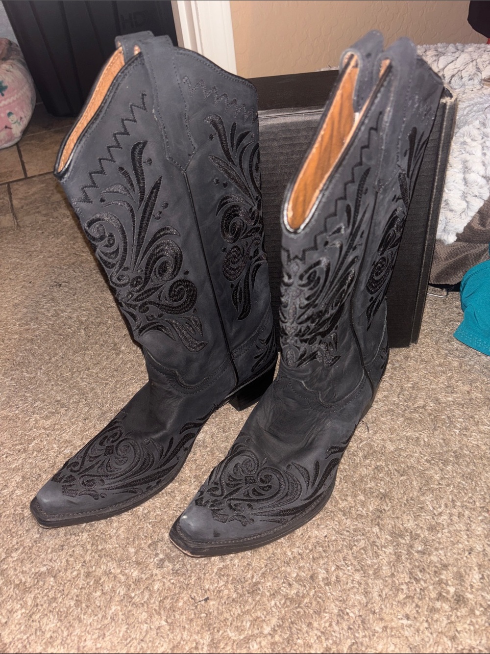 Circle G Black Embroidered Cowboy Boots